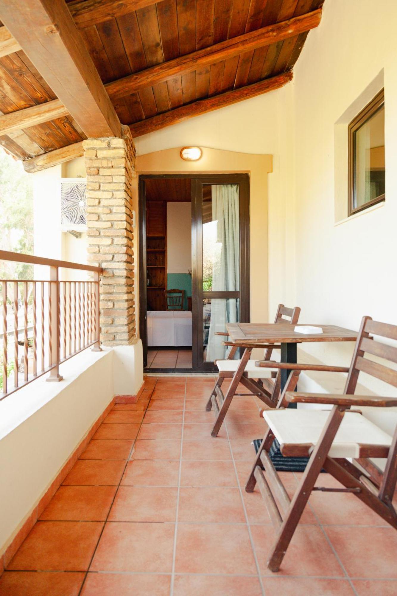 Amnisiades Apartments Karteros Luaran gambar