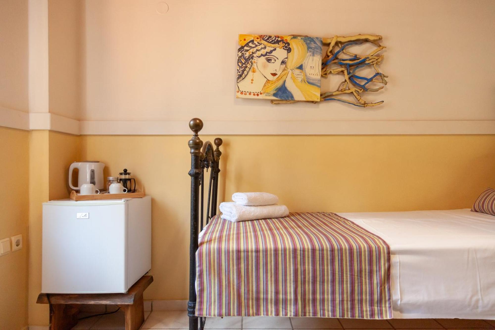 Amnisiades Apartments Karteros Luaran gambar