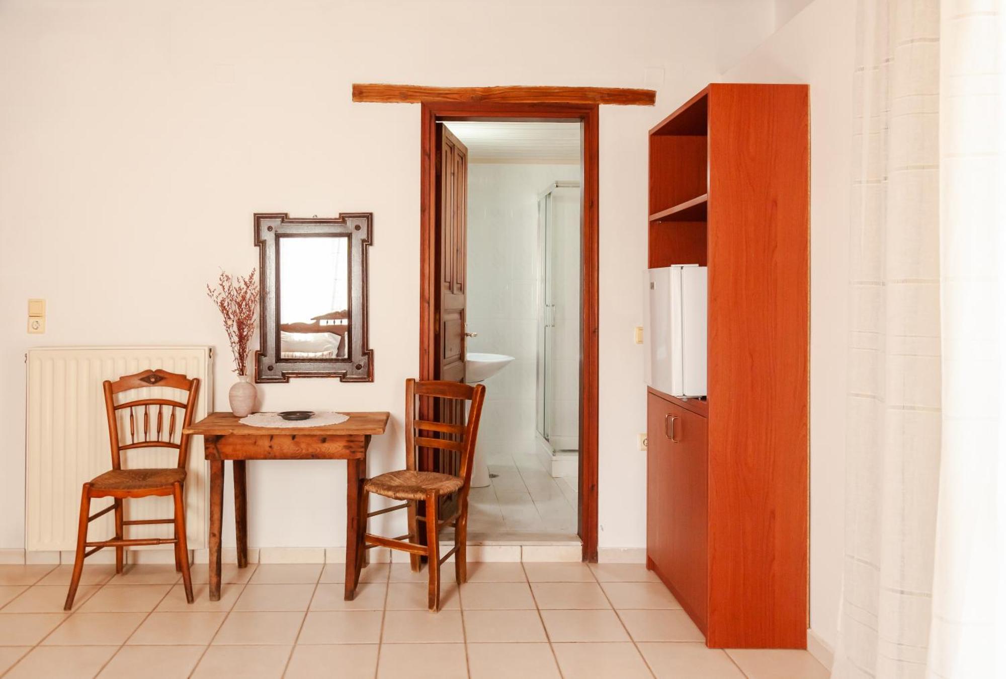 Amnisiades Apartments Karteros Luaran gambar