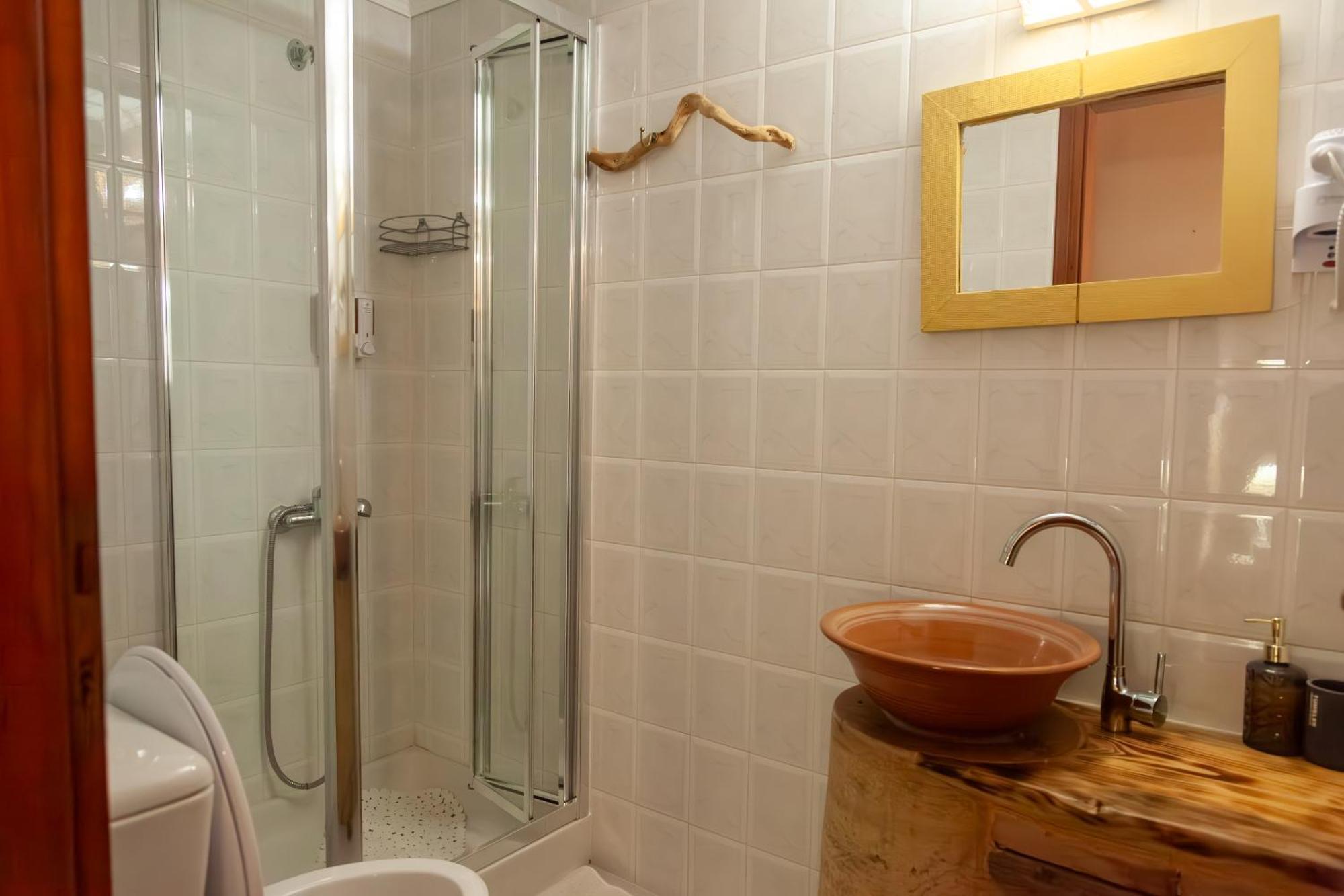 Amnisiades Apartments Karteros Luaran gambar
