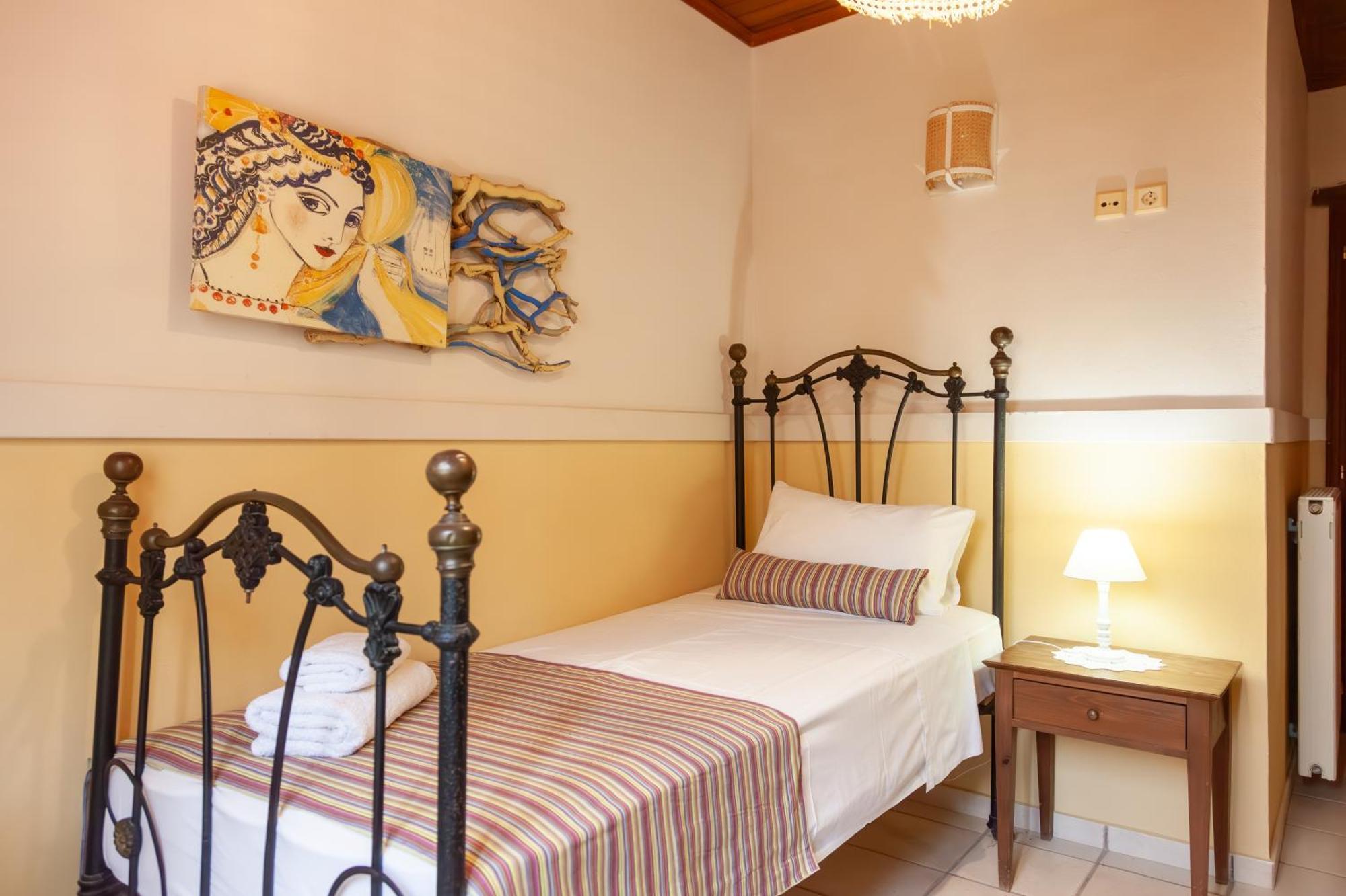 Amnisiades Apartments Karteros Luaran gambar
