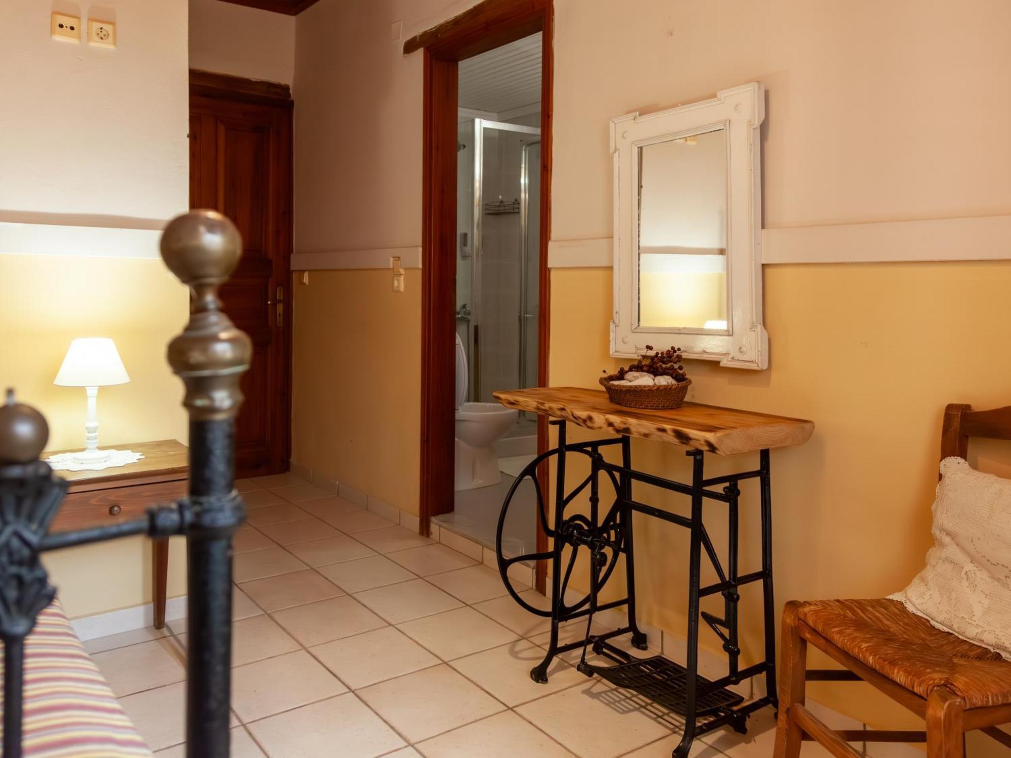 Amnisiades Apartments Karteros Luaran gambar